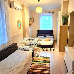 Night Host Trzebnicka 56 Free Parking Apartament Wrocław